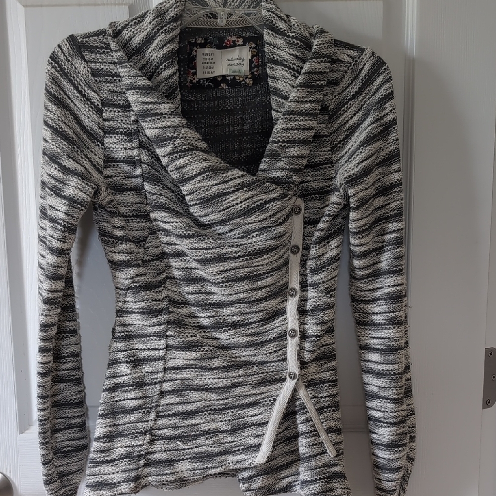 Anthropologie Gray and White Cowl Neck Sweater